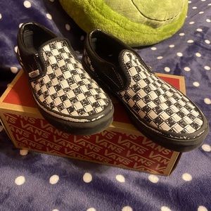 Kids Van checkerboard sketch size 2